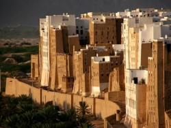 Йемен_многоэтажки города Шибам.jpg