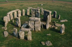 000  stonehenge-1024x668.jpg